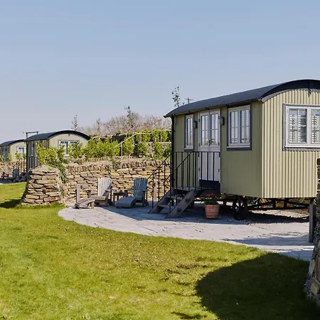 Shepherds Huts At The Cornish Arms
